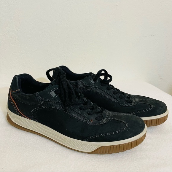 Ecco Other - Ecco Byway Tred Urban Sneaker Size 9